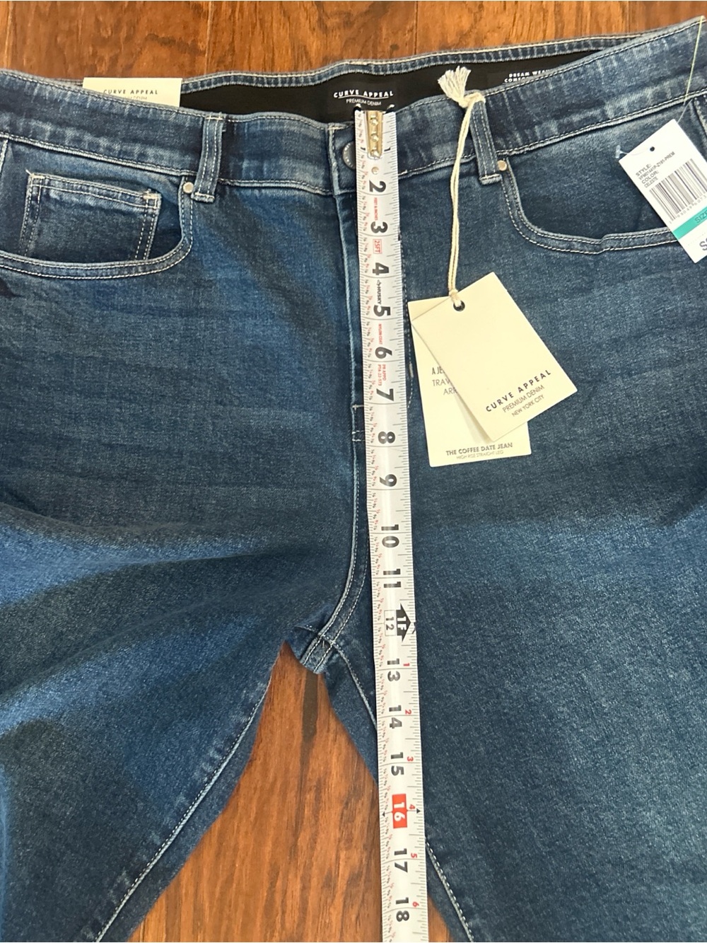 NWT’s Curve Appeal Premium Denim - High Rise Strait Wide Leg Jeans Size 16/33 - Picture 4 of 9